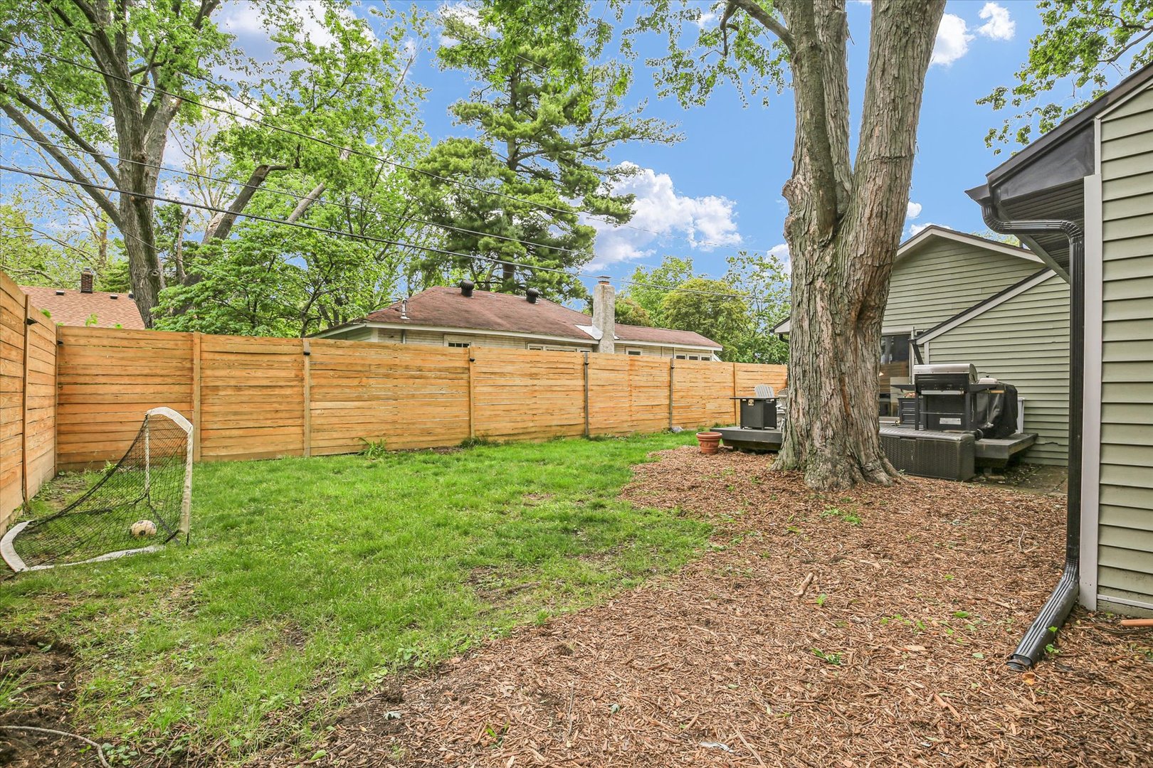 Property photo 38