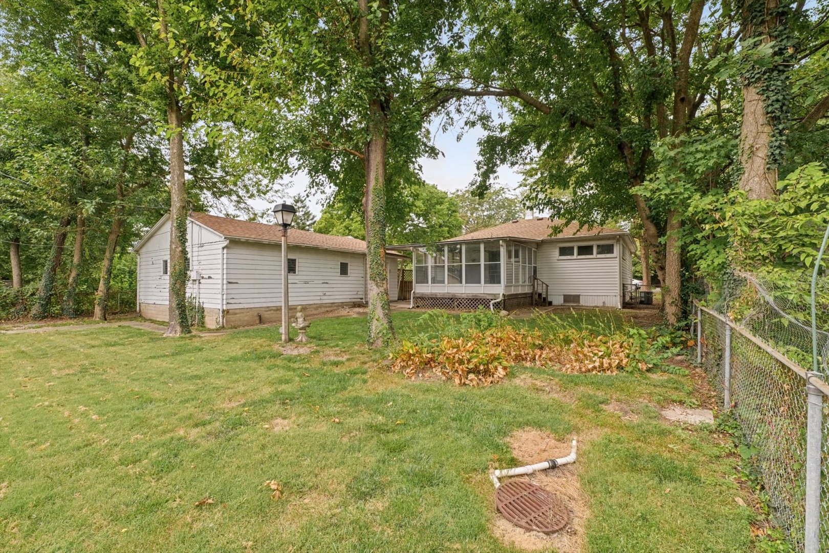 Property photo 37