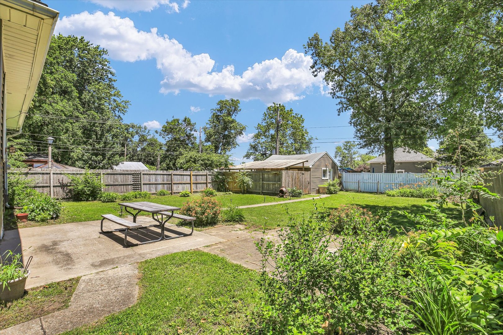 Property photo 28