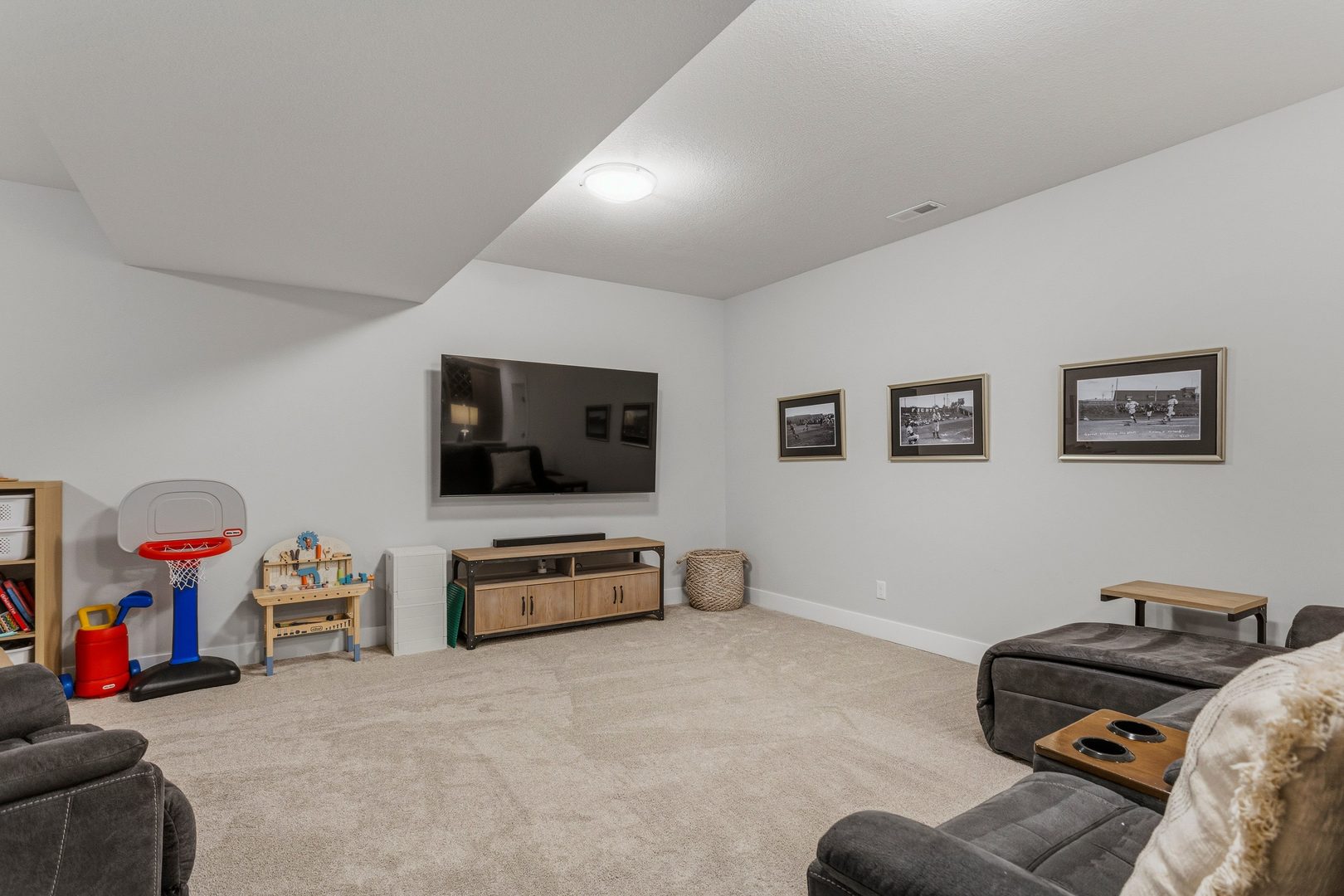 Photo 43 of 4804 Oakdale Drive