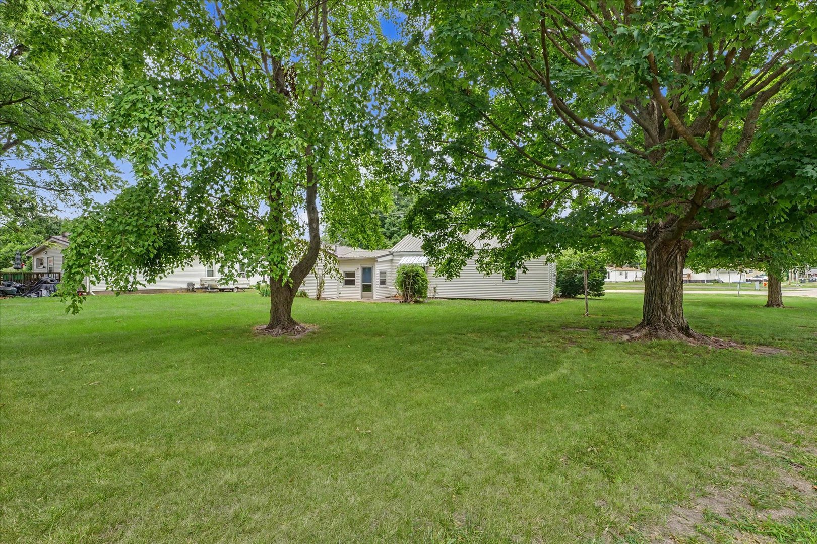 Property photo 28