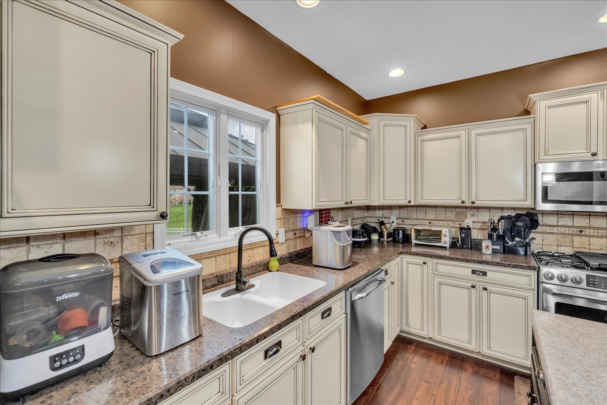 Property photo 20