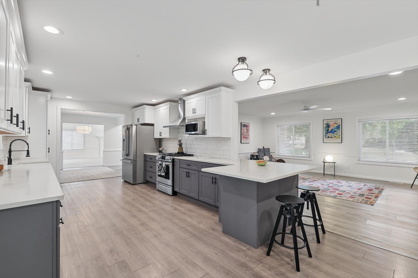 Breakfast bar overlooks family room