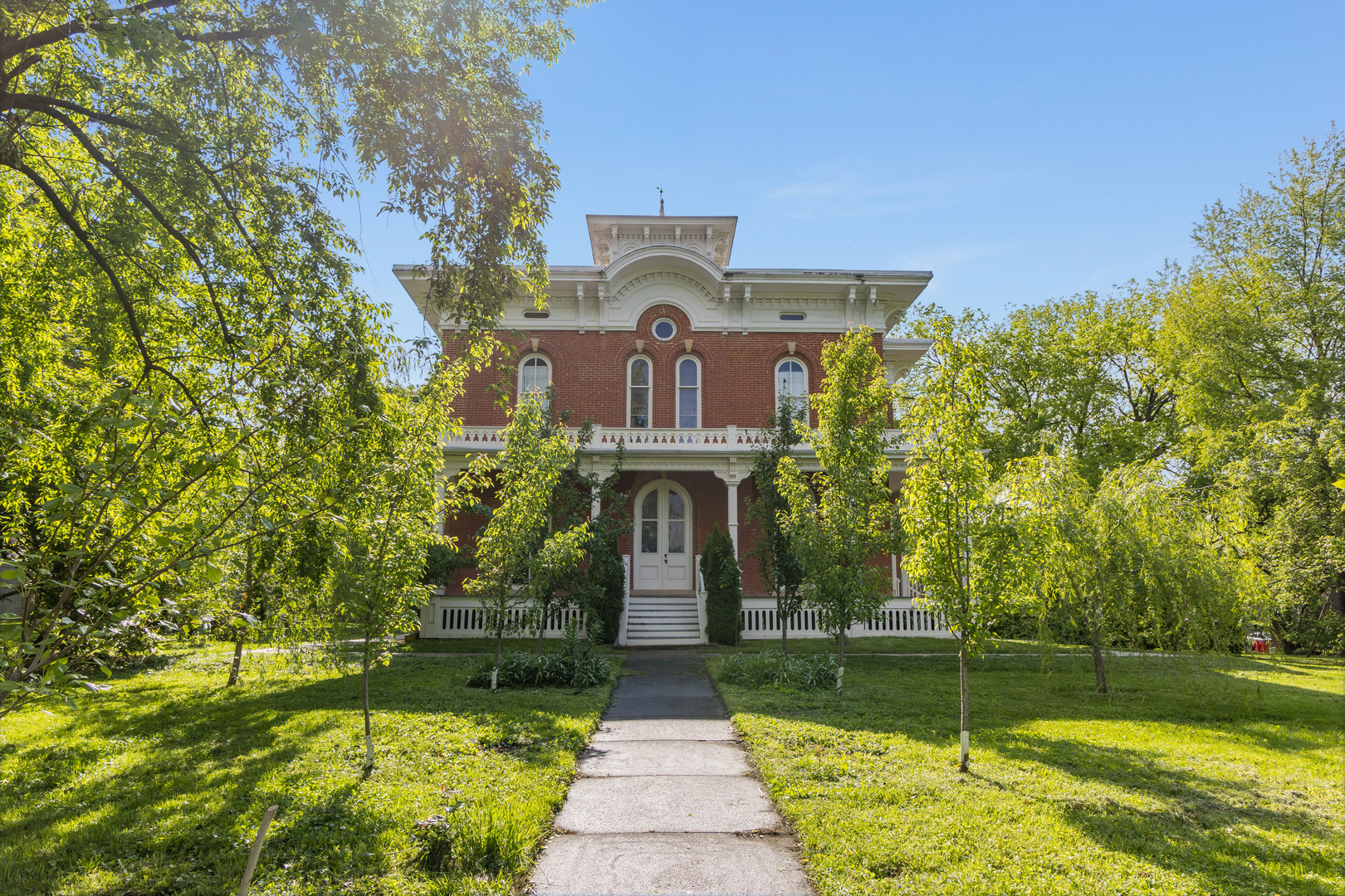 Photo of 503 S State Street, Champaign, IL