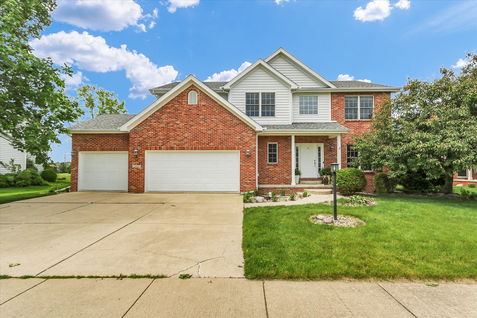 Photo of 2413 Stricker Lane, Urbana, IL