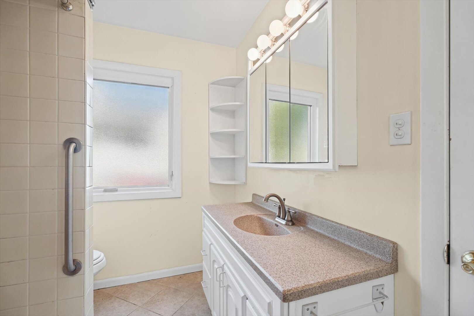 Property photo 44