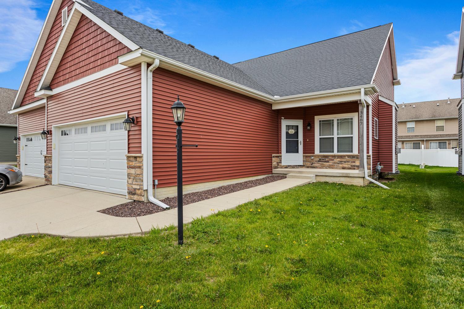 Photo of 3407 Boulder Ridge Drive, Champaign, IL