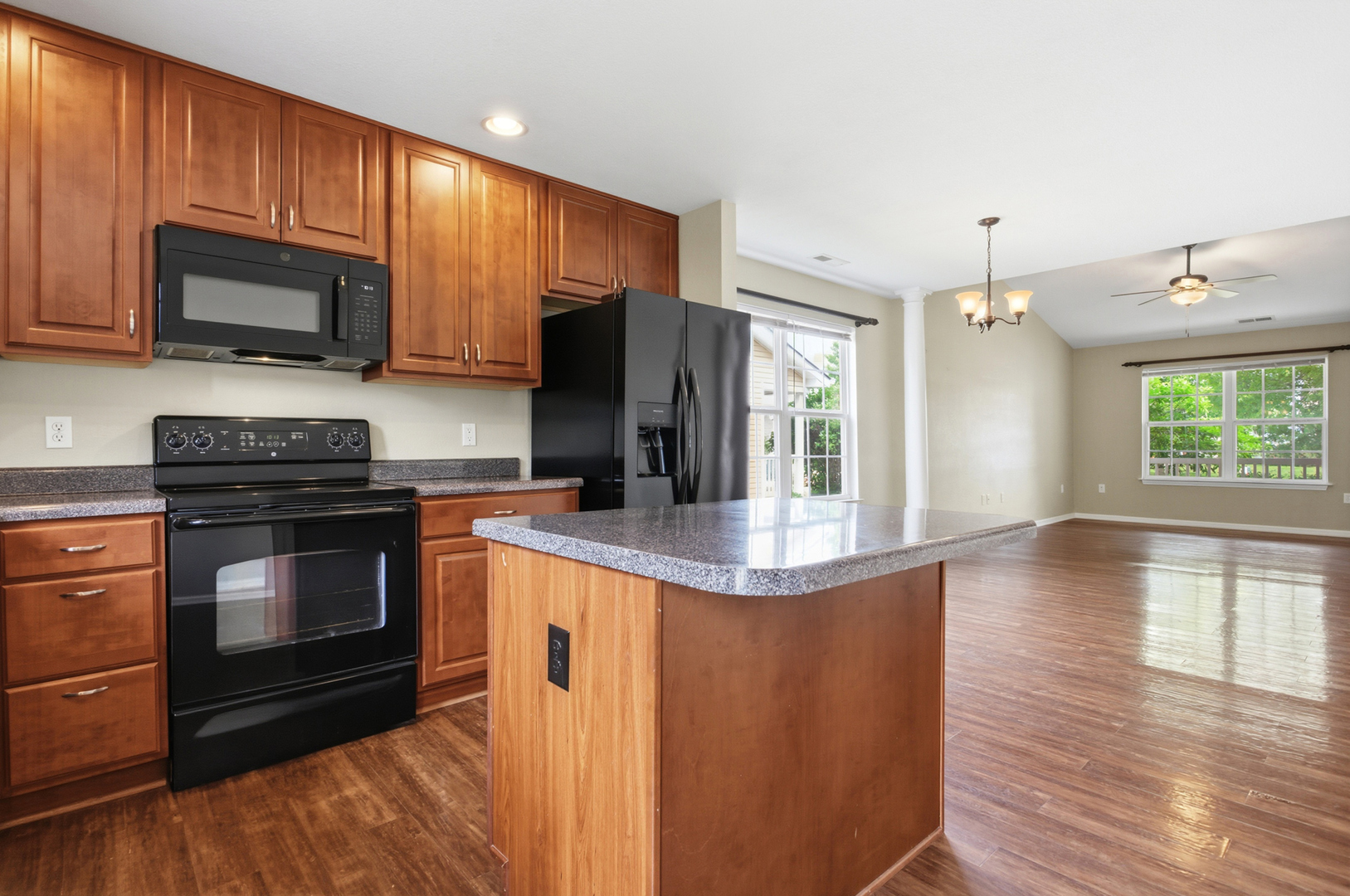 Photo 11 of 409 Lauterbur Lane