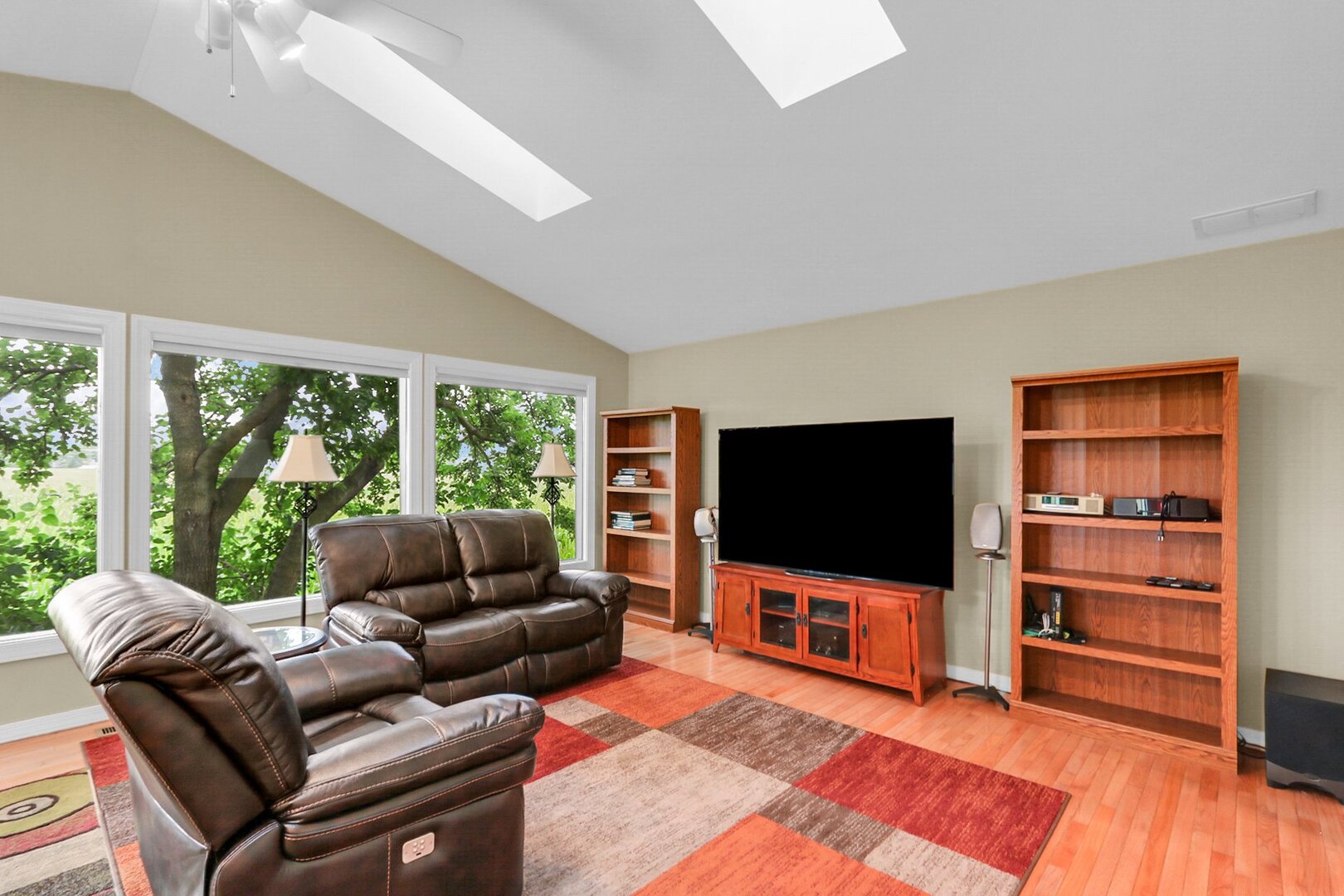 Property photo 28