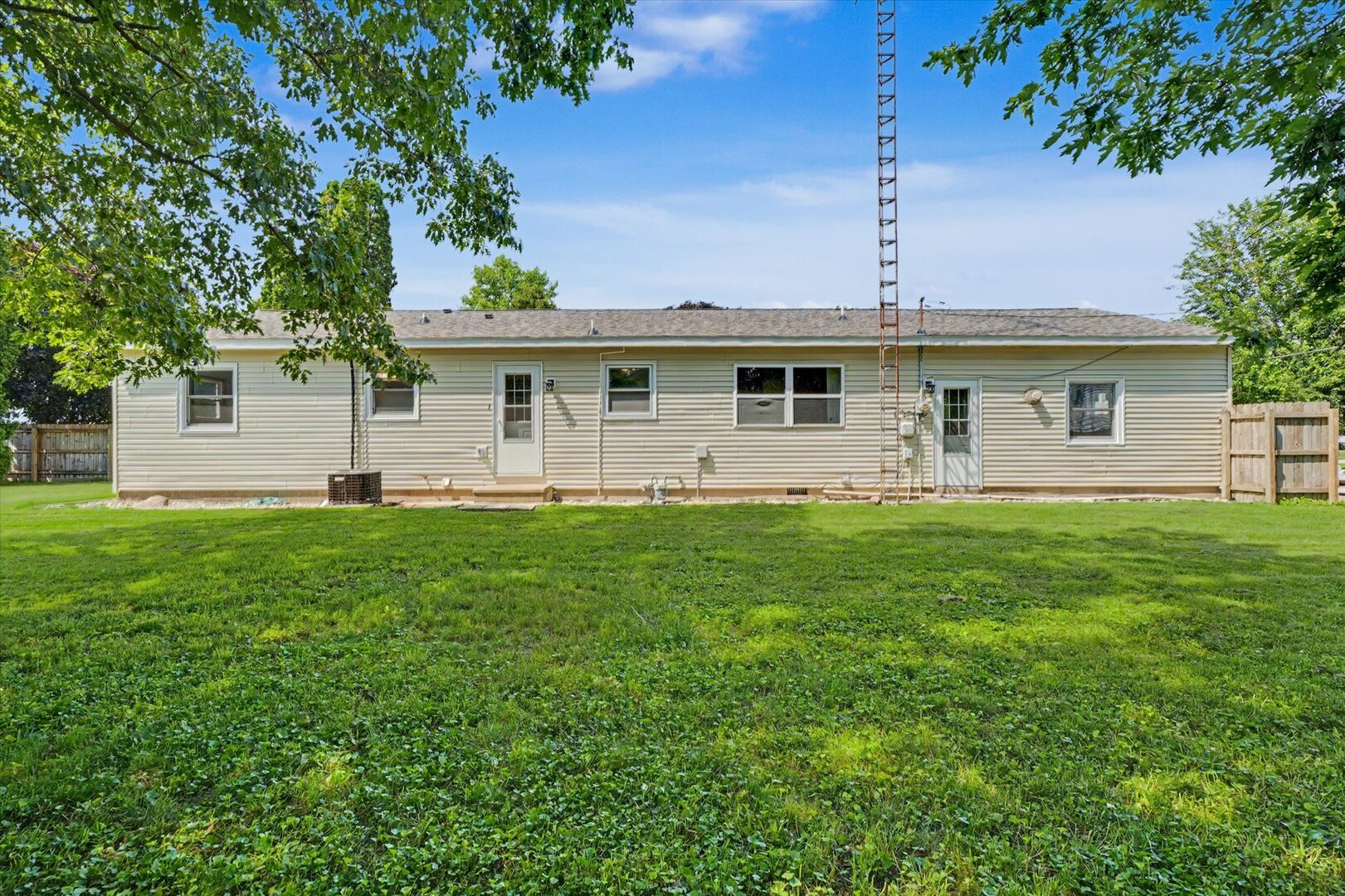 Property photo 33