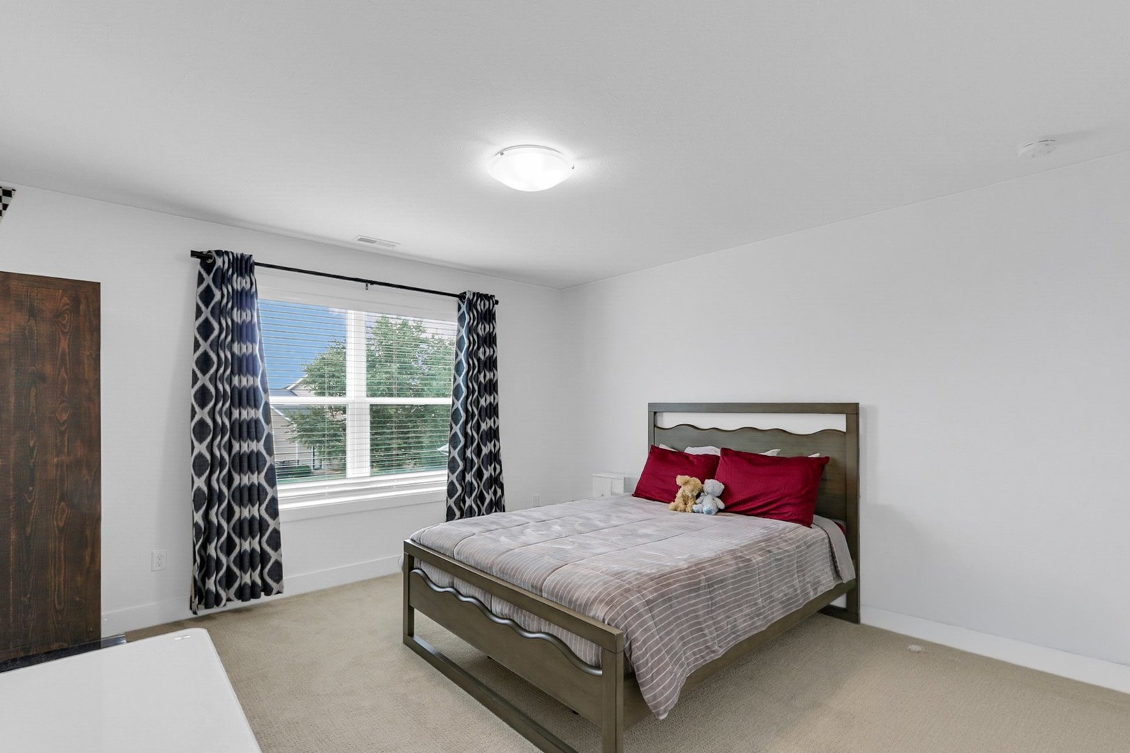 Property photo 35