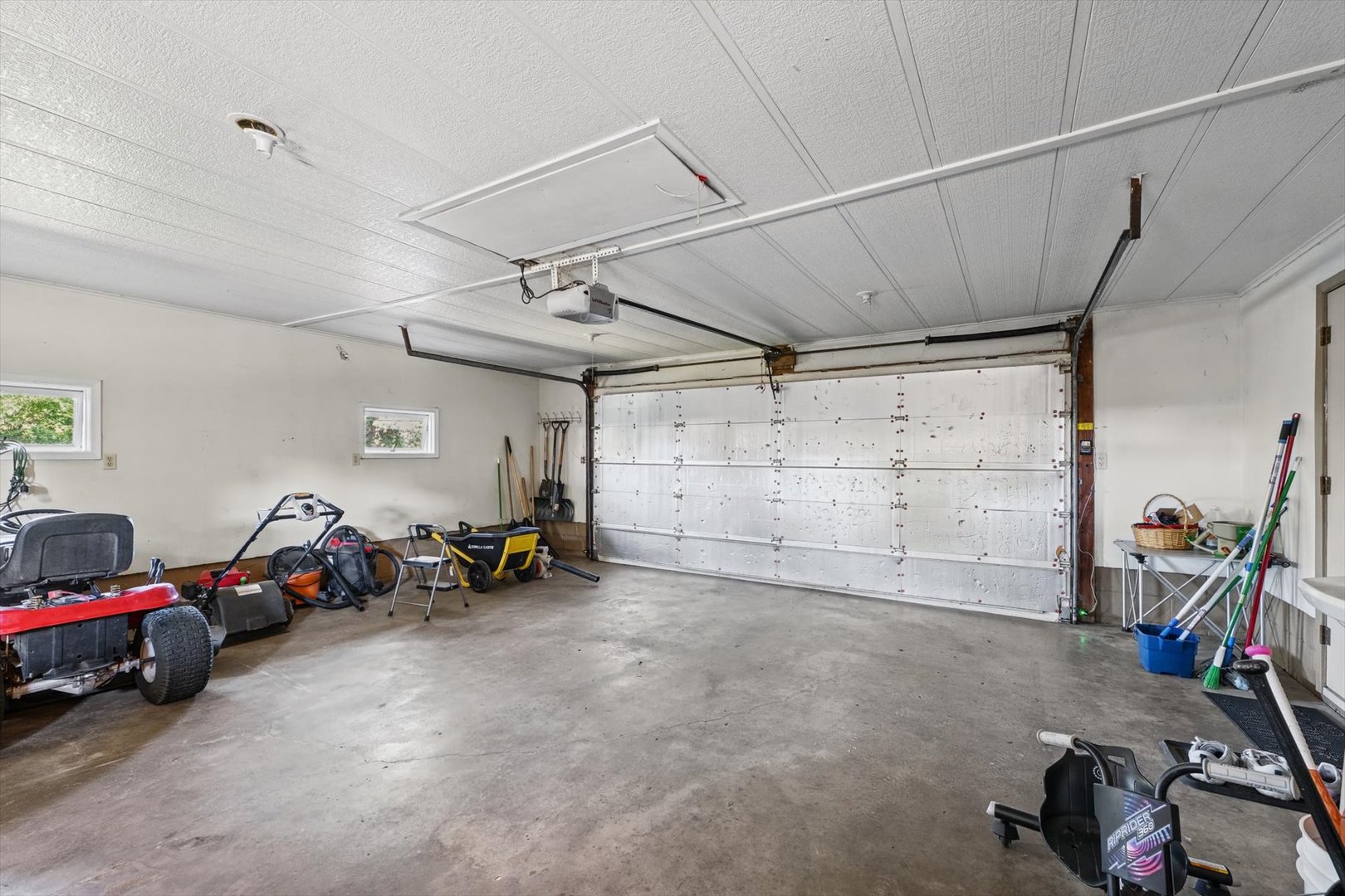 Property photo 25