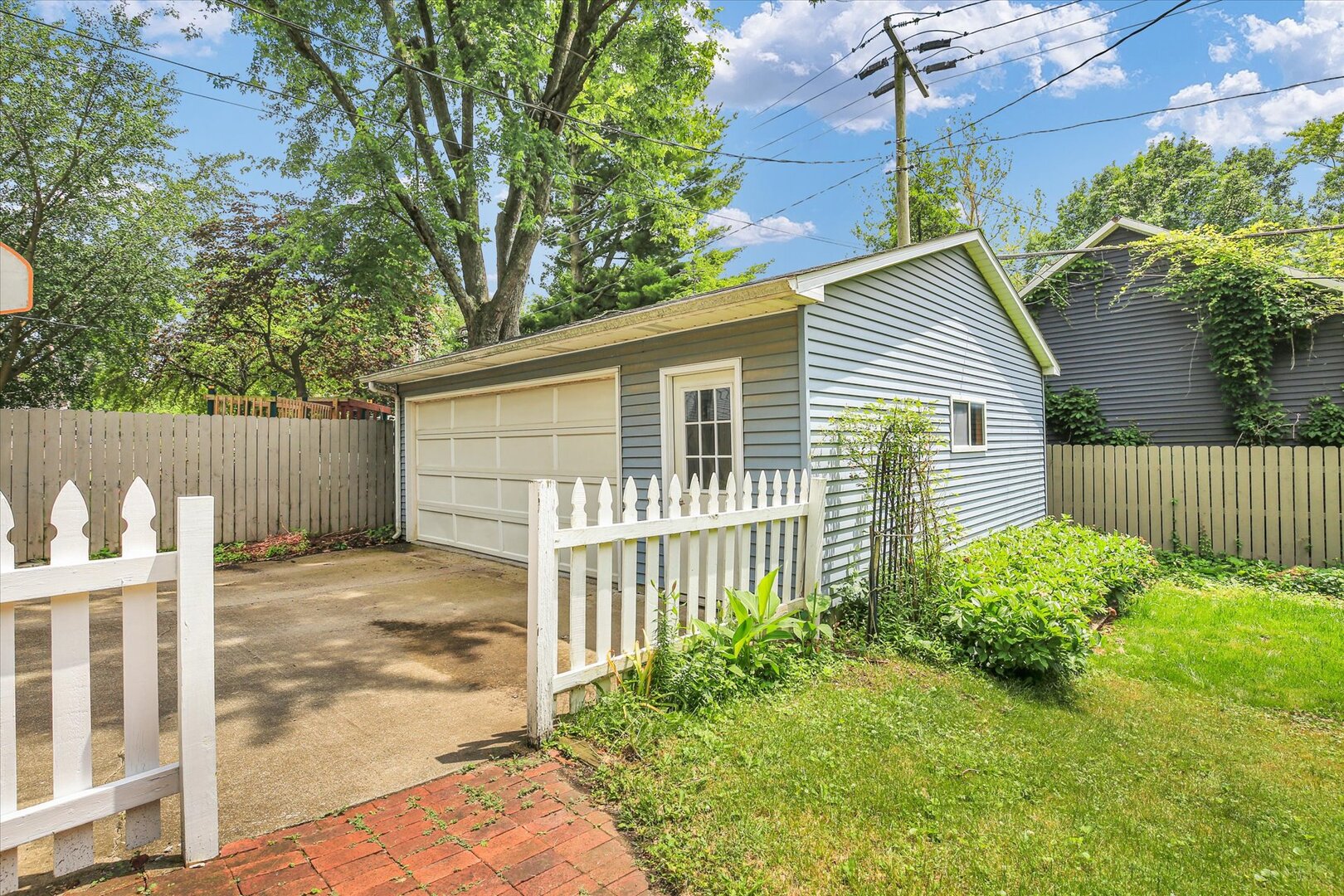 Property photo 43