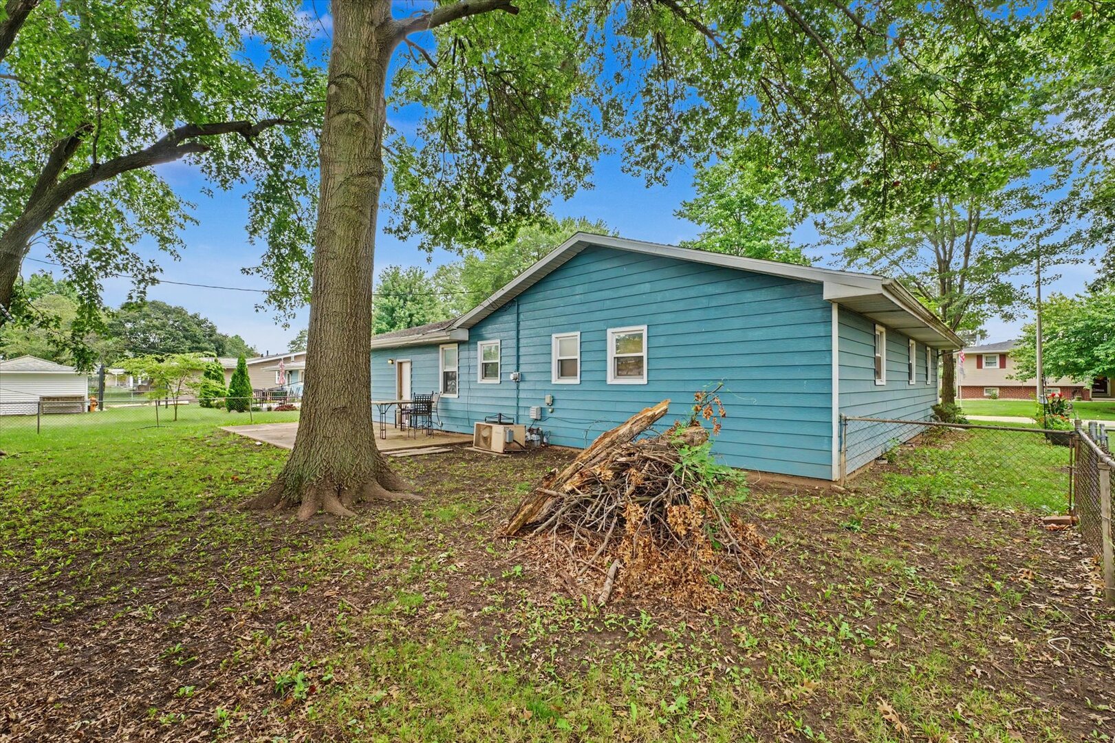 Property photo 32