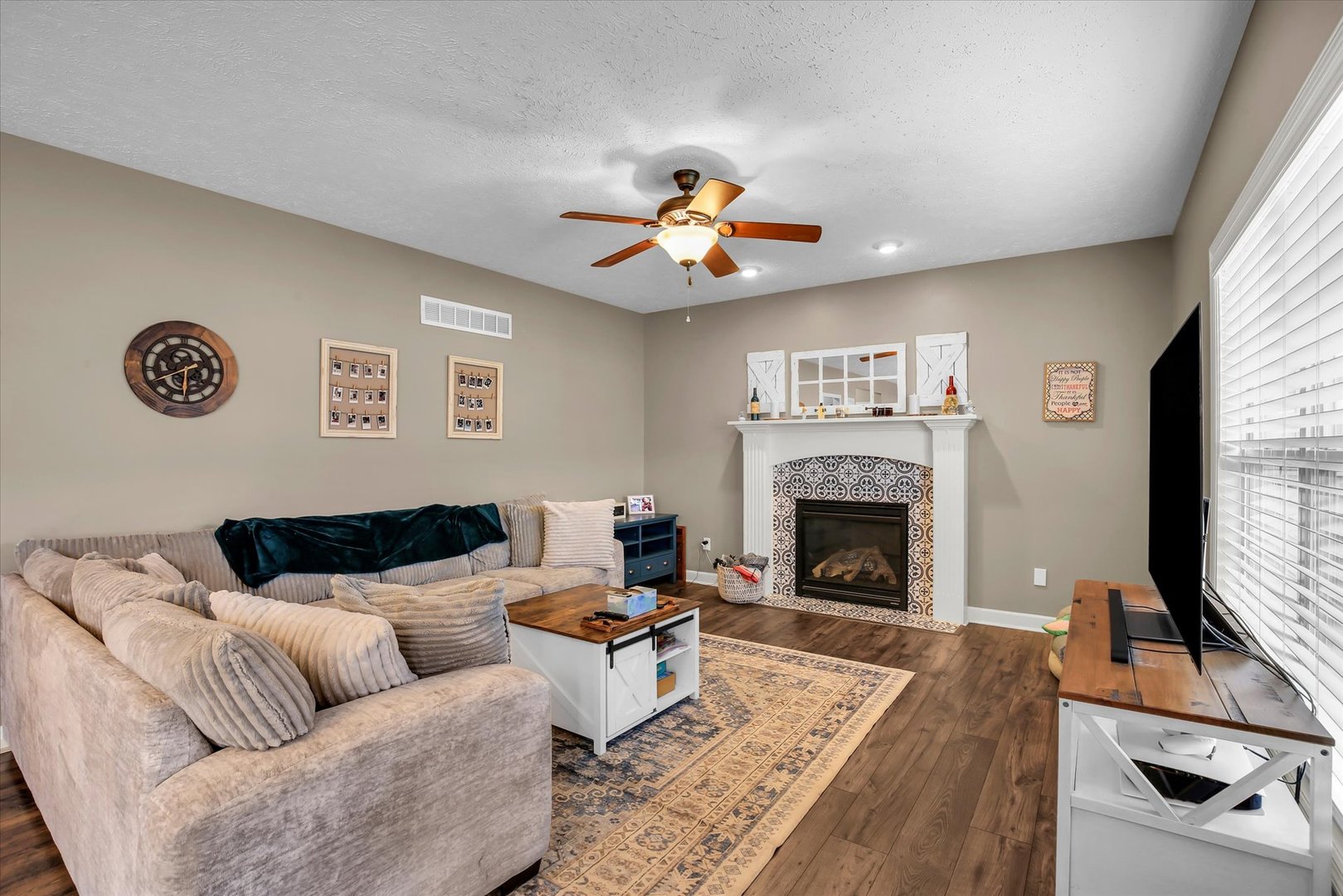 Photo 25 of 110 Blazing Star Drive