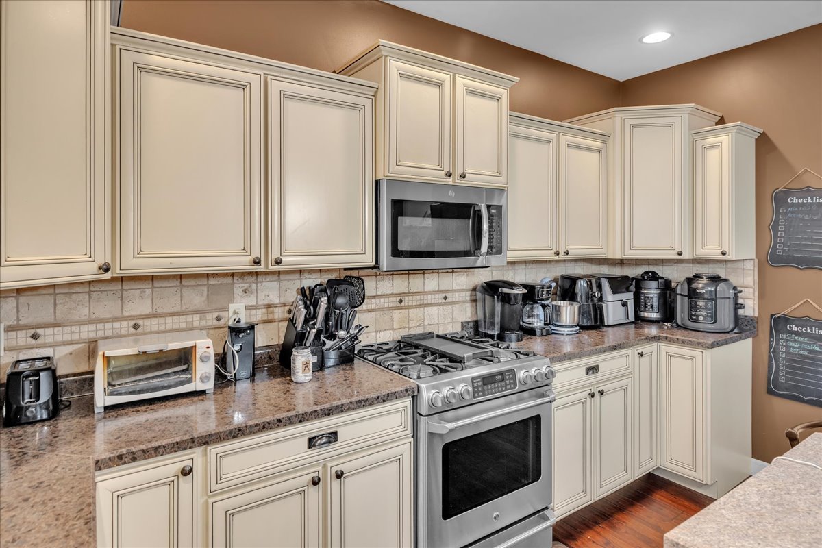 Property photo 25