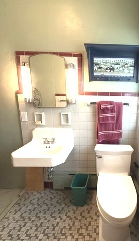 Half bath MBR