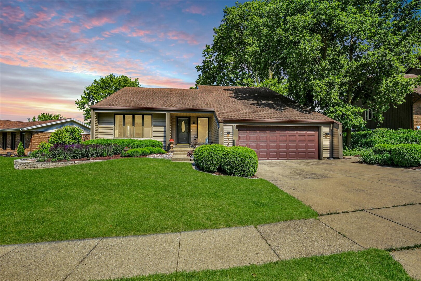 Photo of 332 Indian Hills Drive, Rantoul, IL