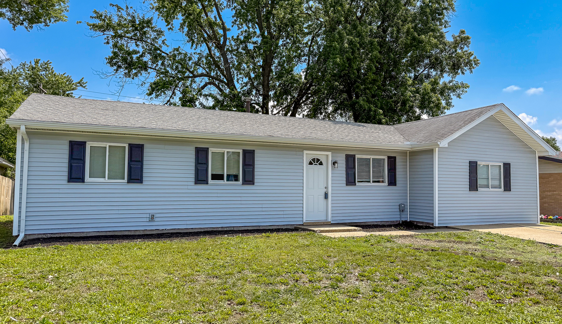 Photo of 1516 N Mattis Avenue, Champaign, IL