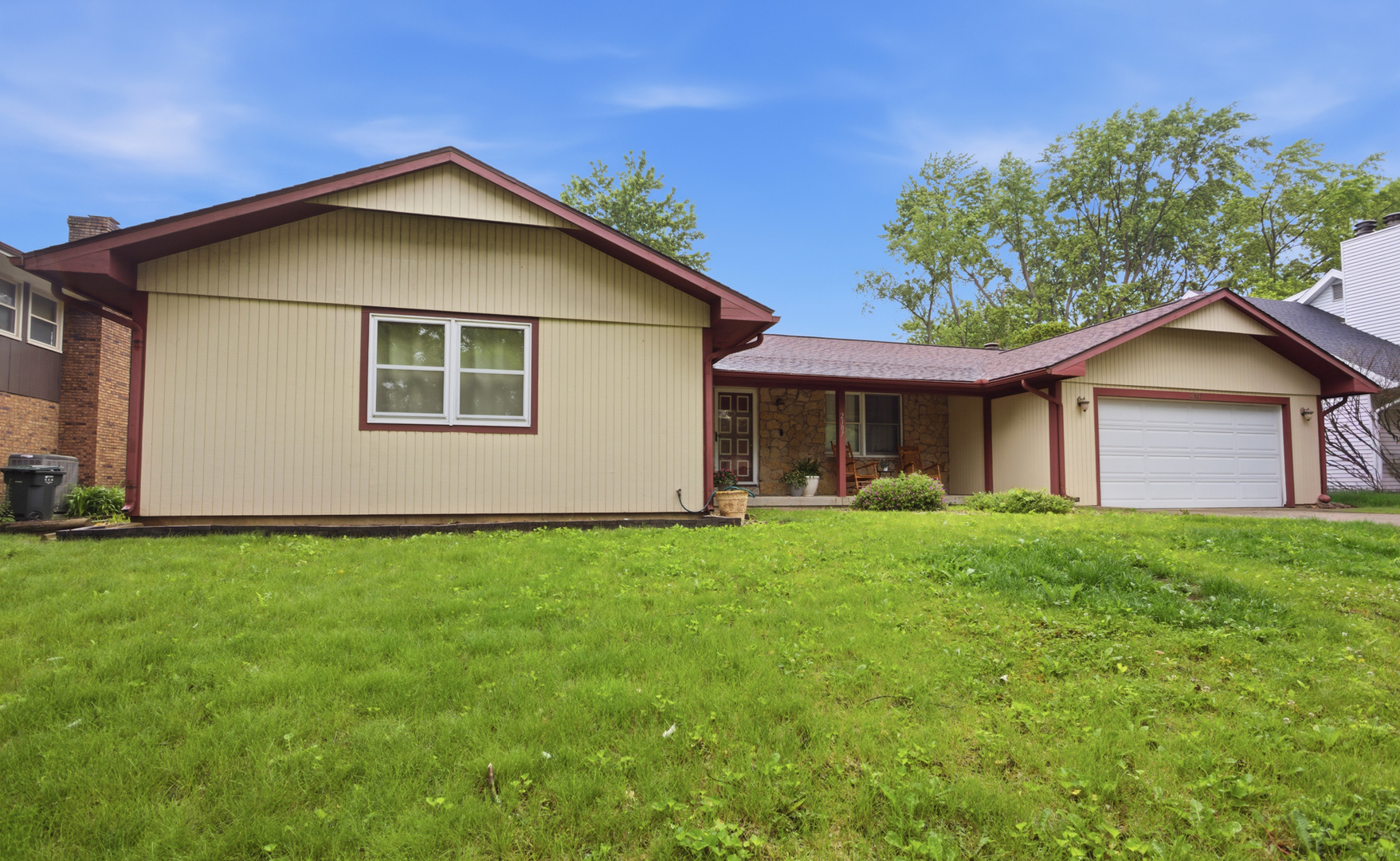Photo 3 of 2307 Boudreau Drive