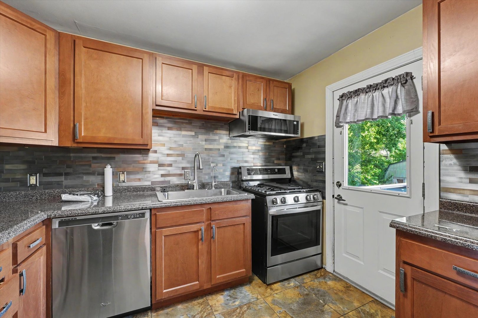Property photo 12