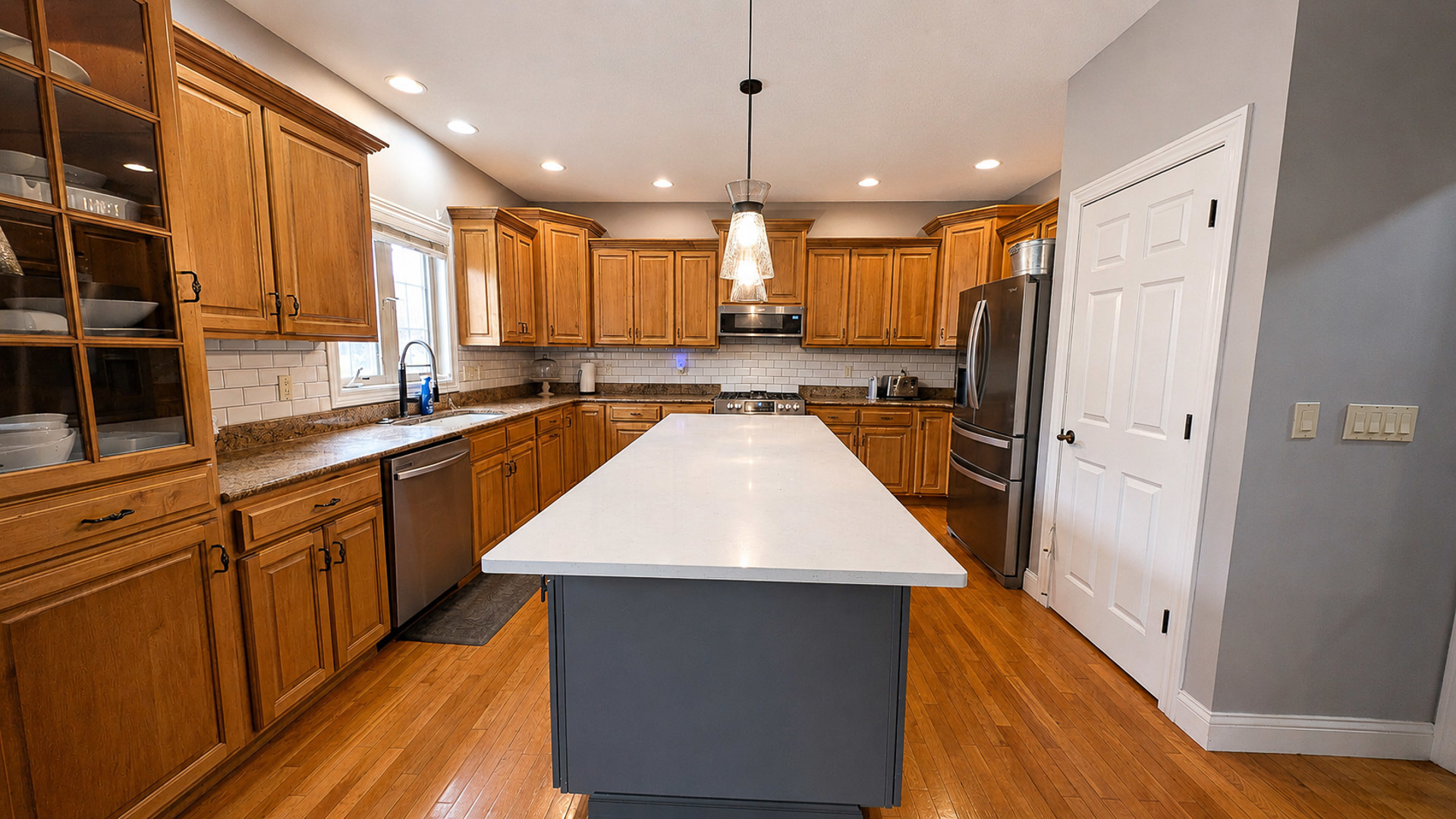 Photo 11 of 4714 Watermark Drive