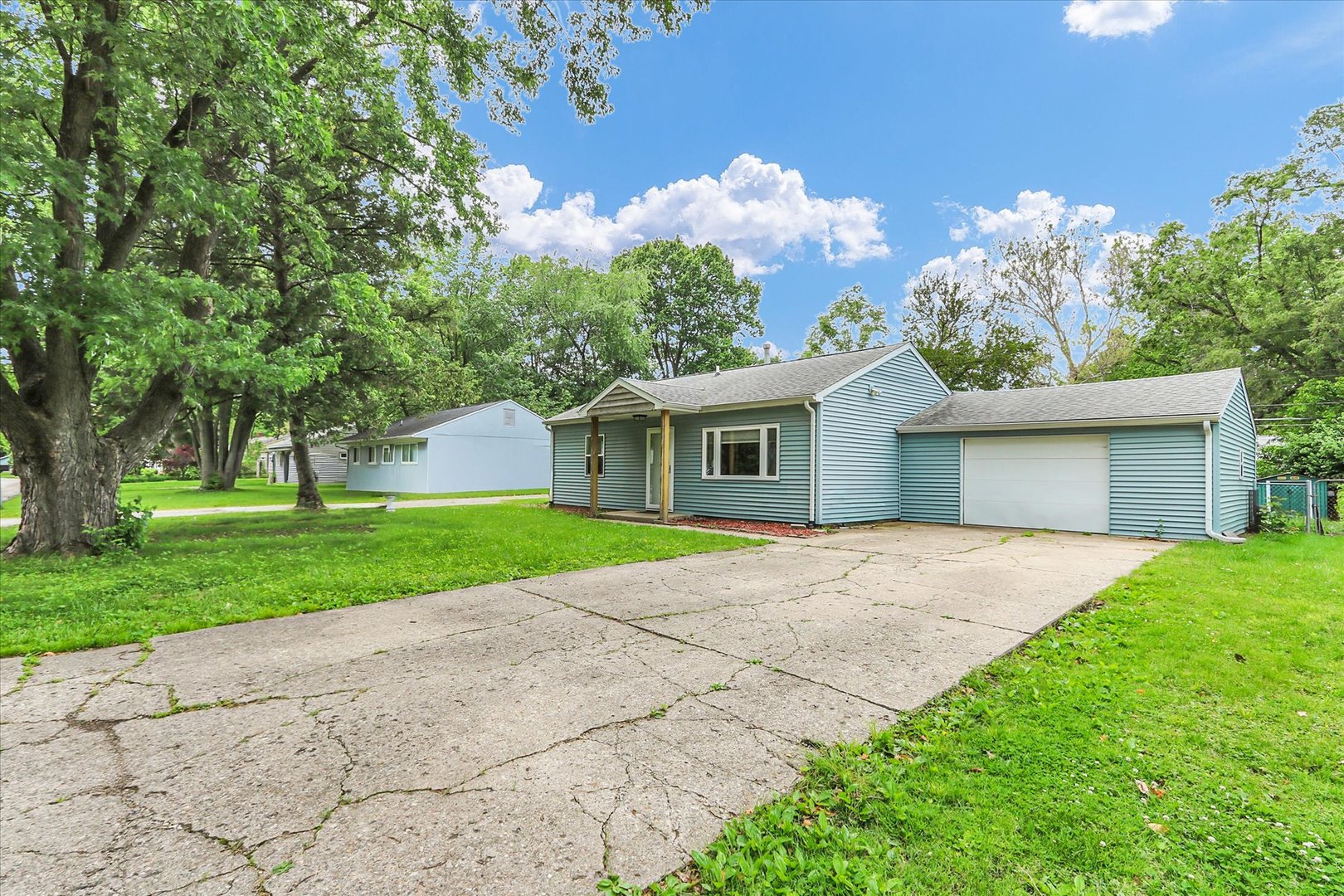 Photo 9 of 1313 Glendale Drive