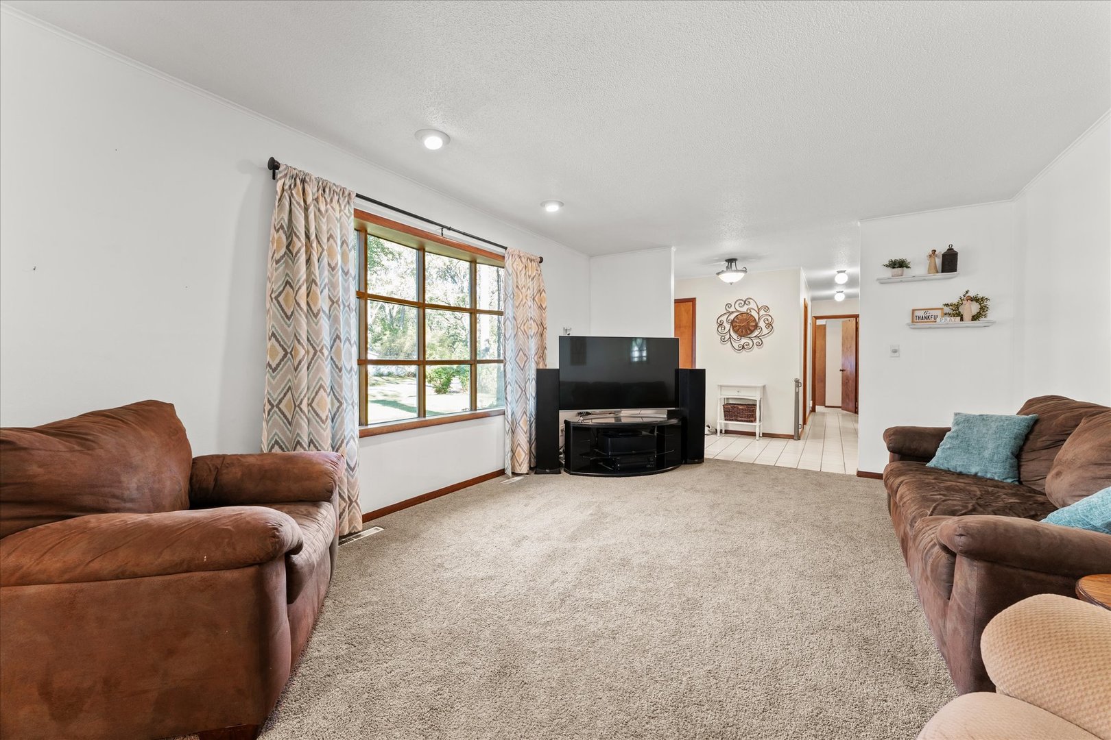 Photo 6 of 1108 Riverside Court