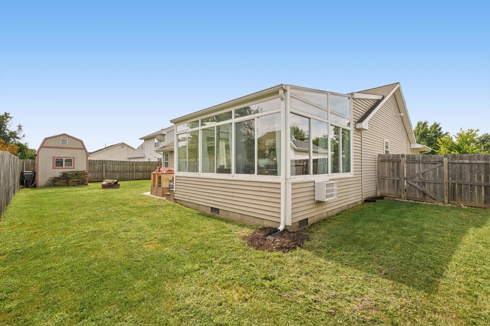 Property photo 35