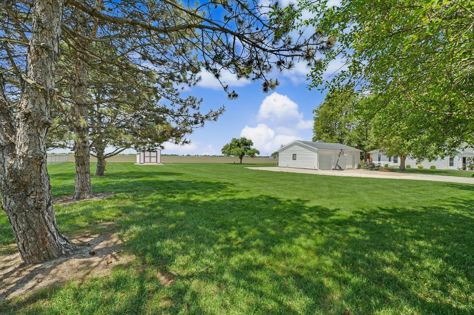 Property photo 35