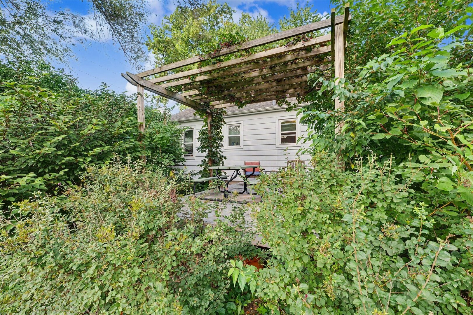 Property photo 28