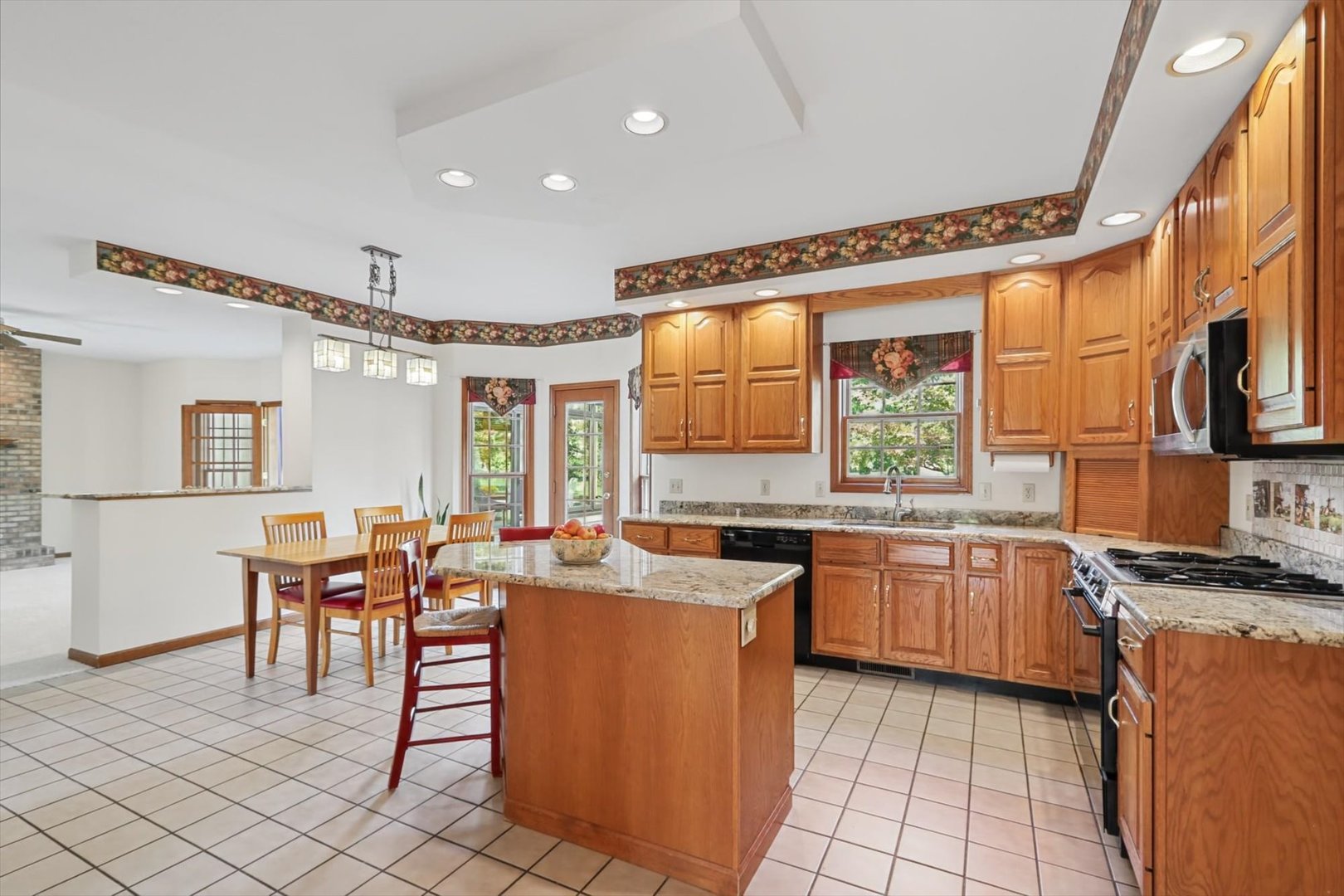 Property photo 33