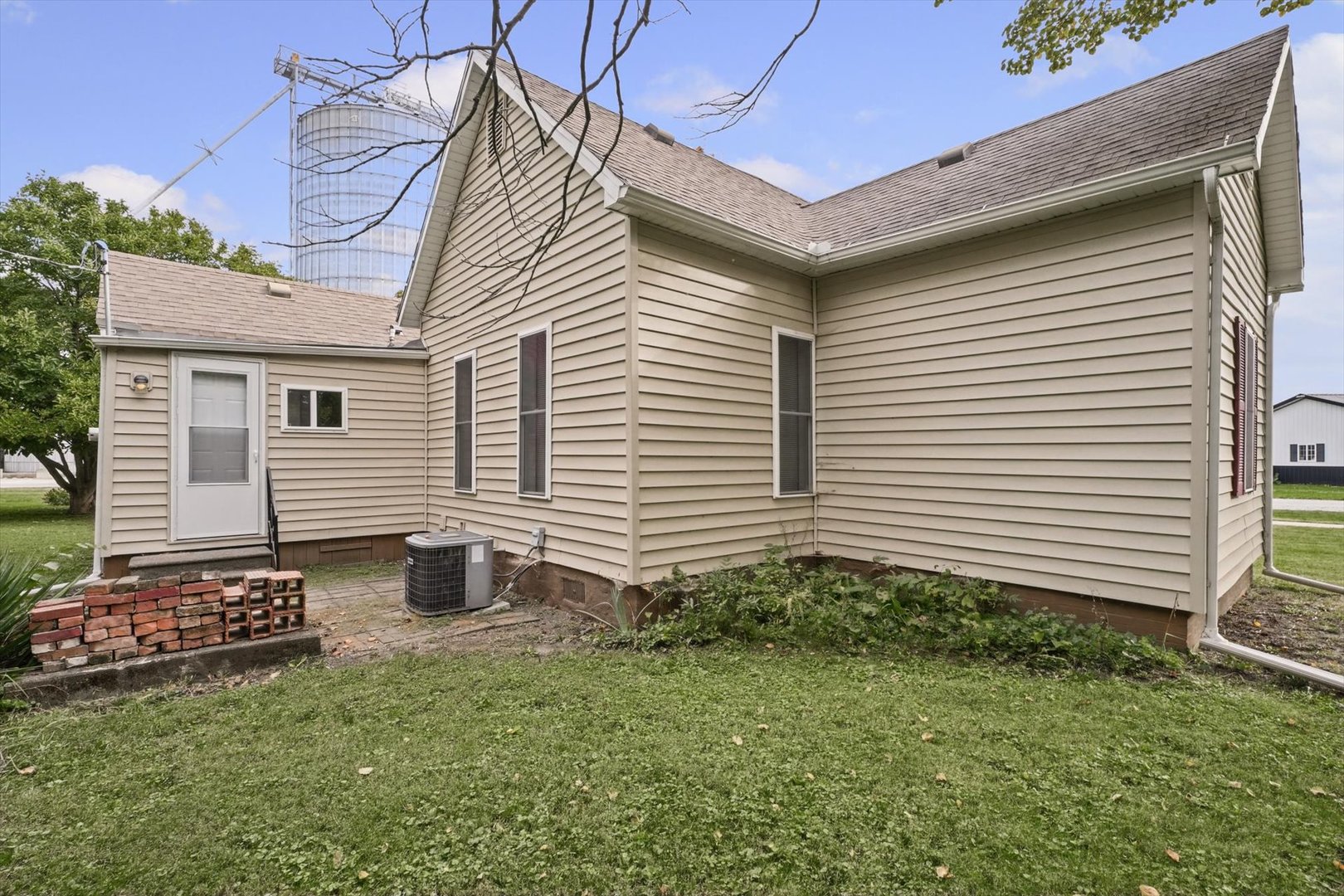 Property photo 28