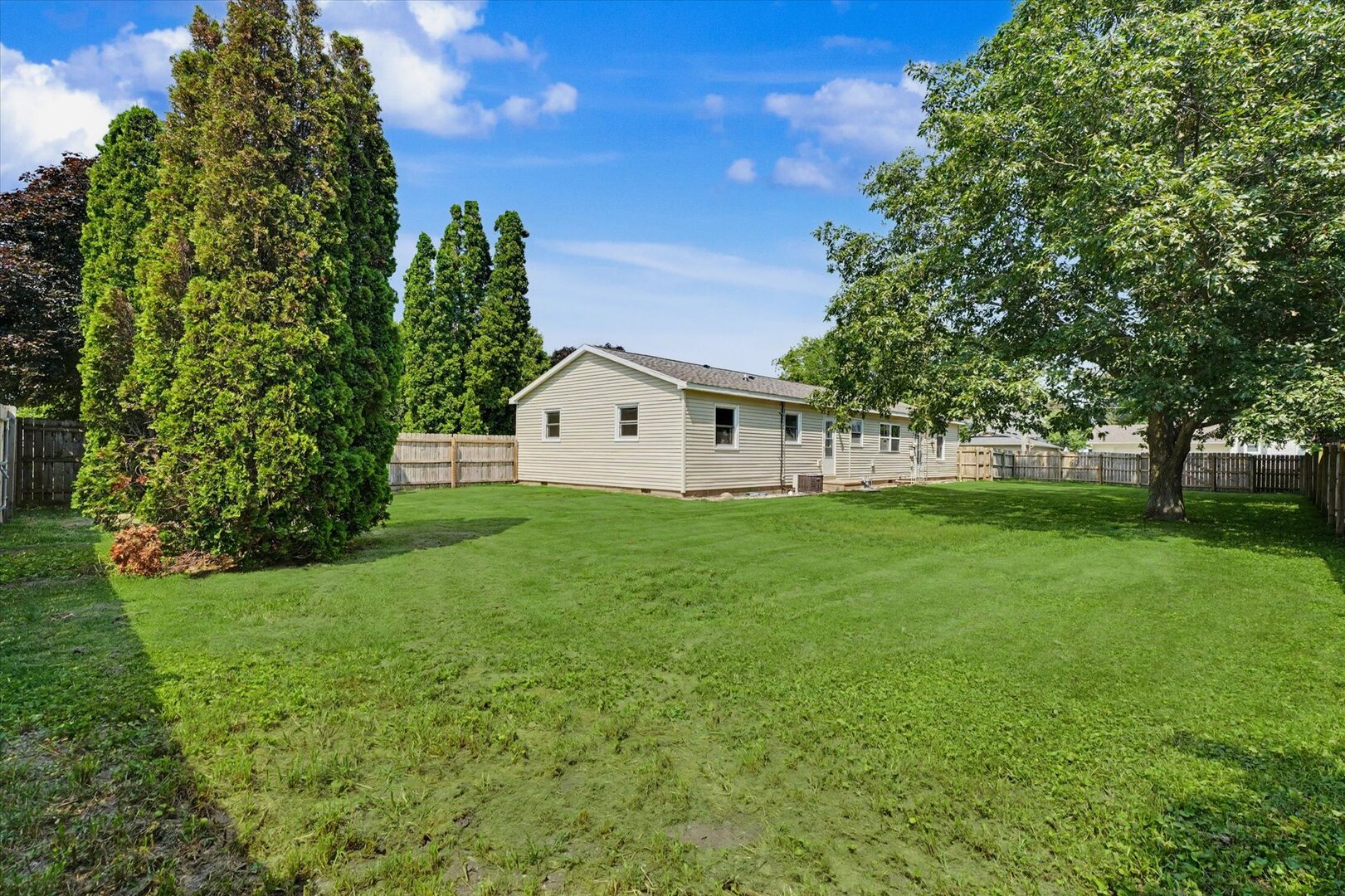 Property photo 35