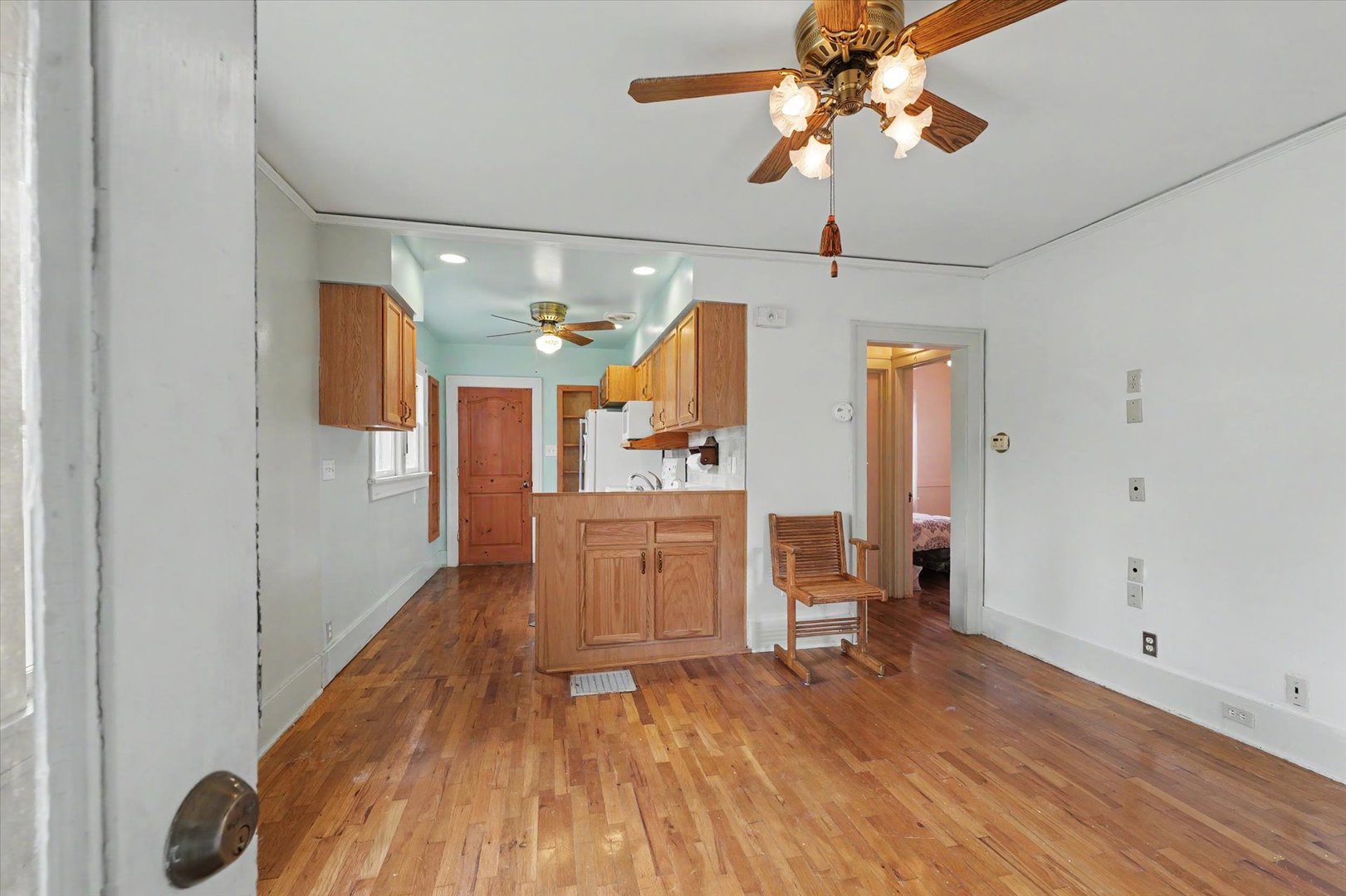 Photo 5 of 206 N Victor Street