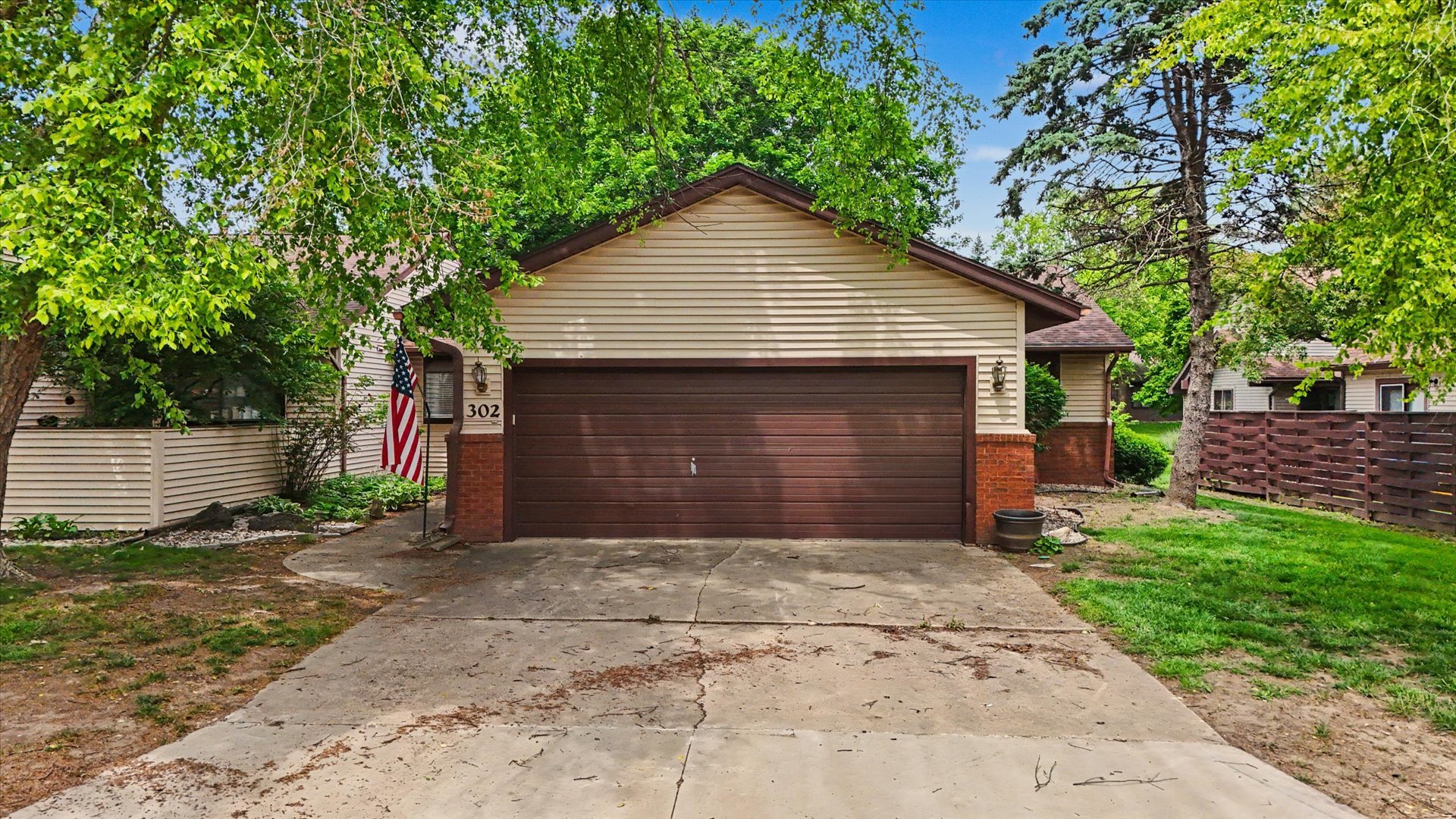 Photo of 302 Spring Circle, Urbana, IL