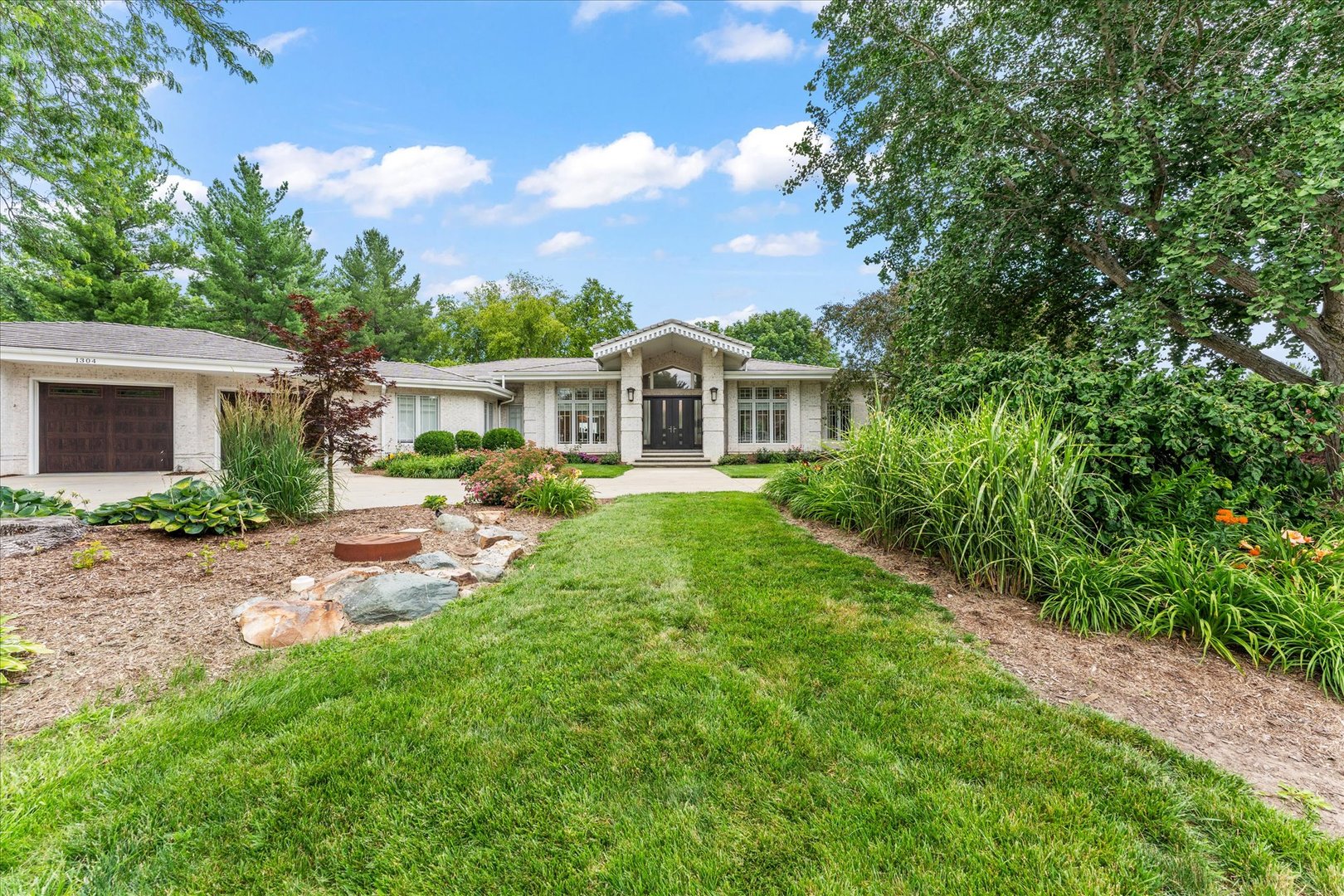 Property photo 90