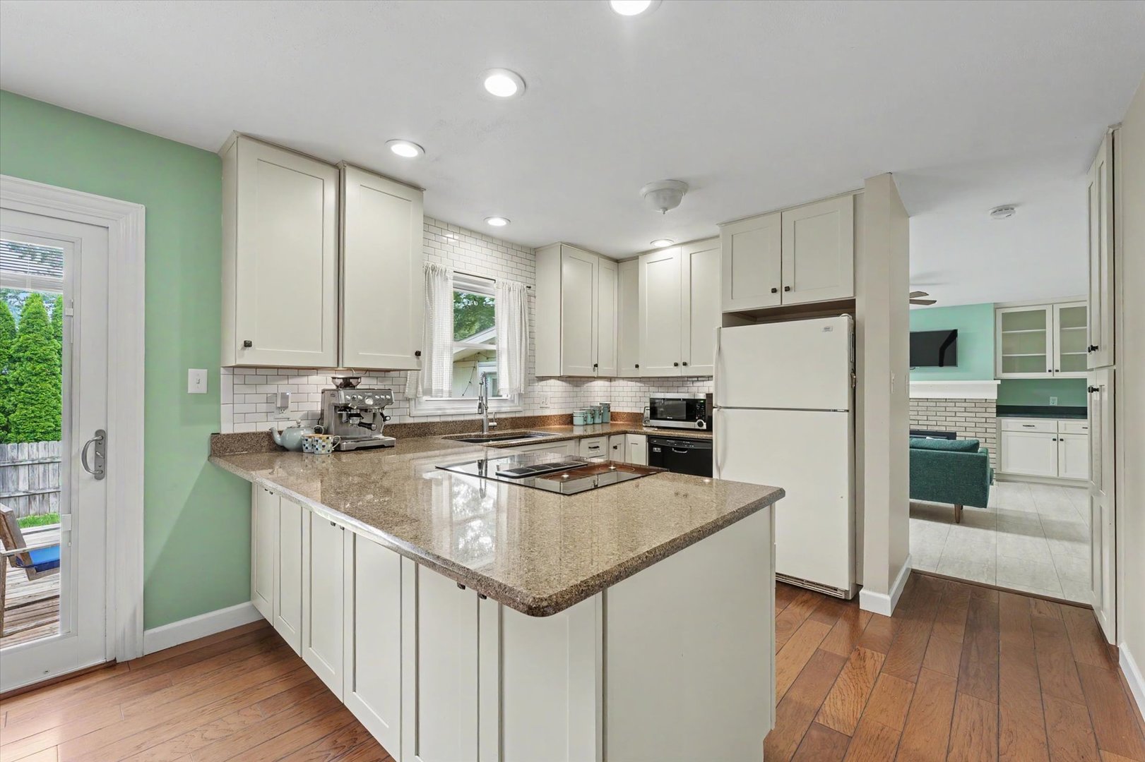 Property photo 11