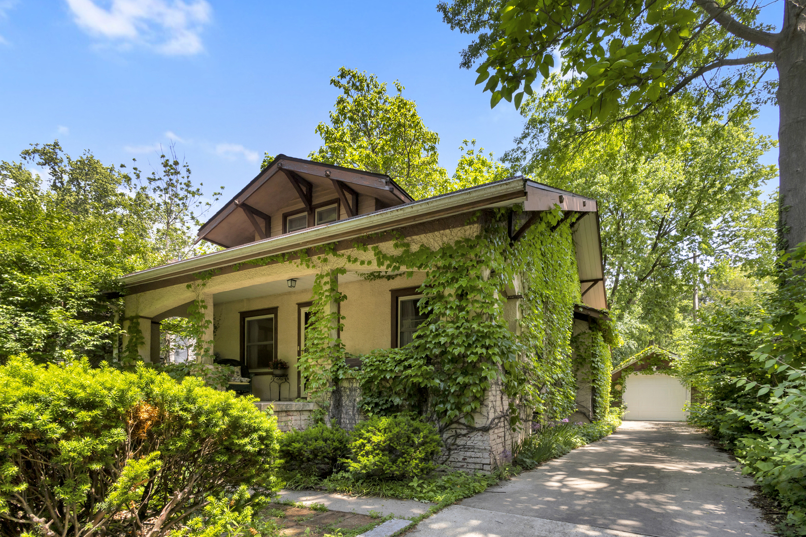 Photo of 1004 S Orchard Street, Urbana, IL