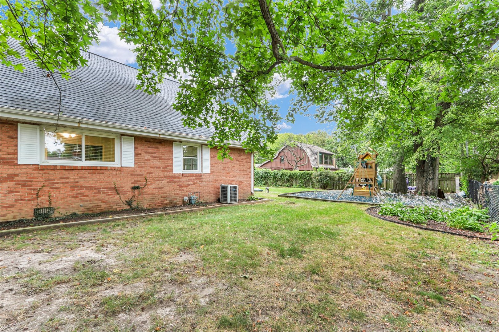 Property photo 37