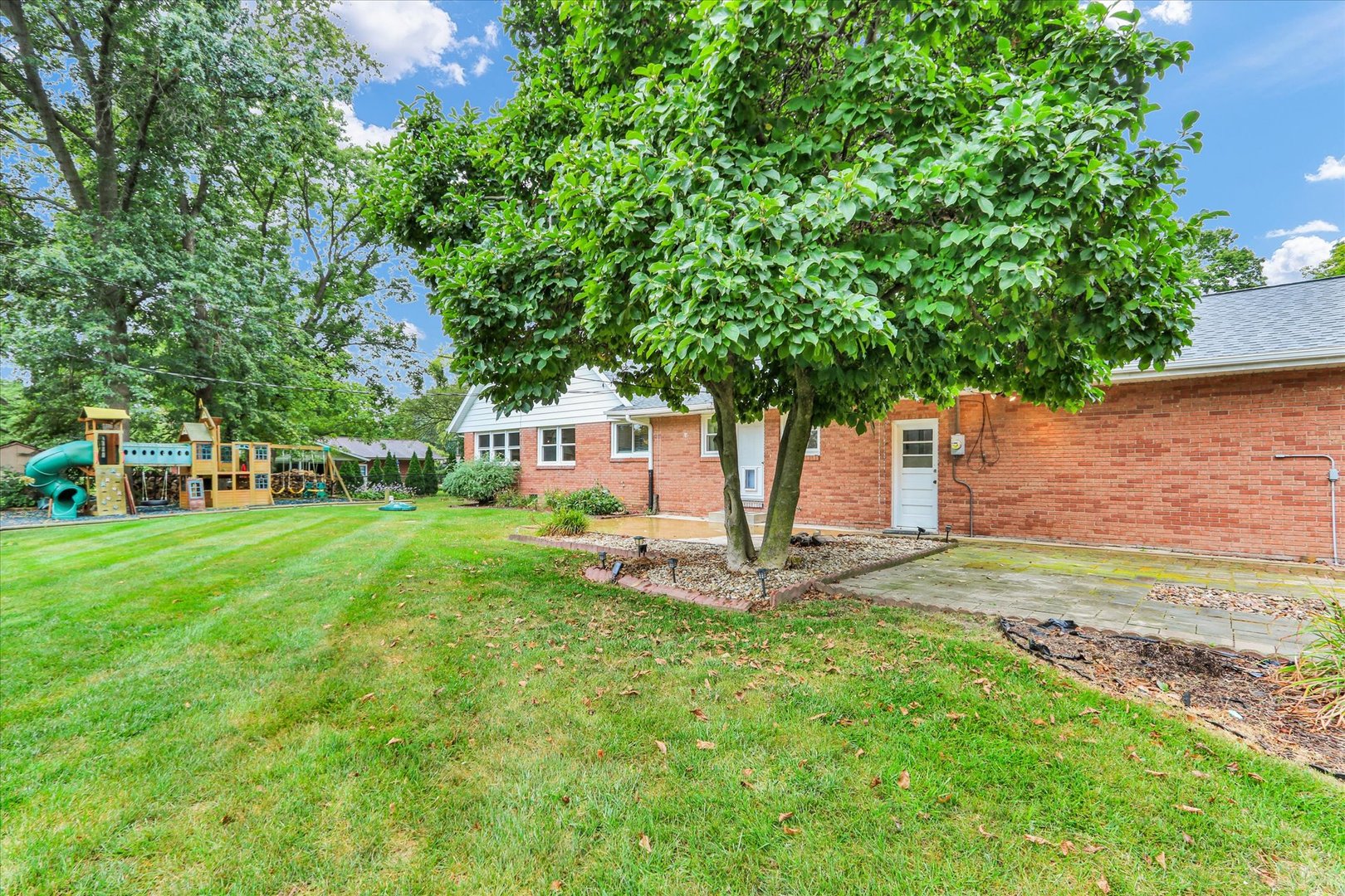 Property photo 35