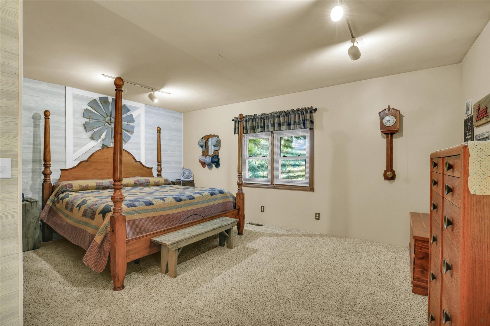 Property photo 38