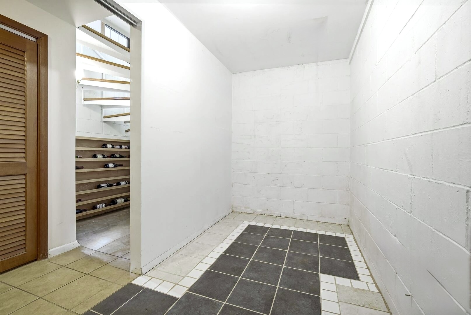 Property photo 77
