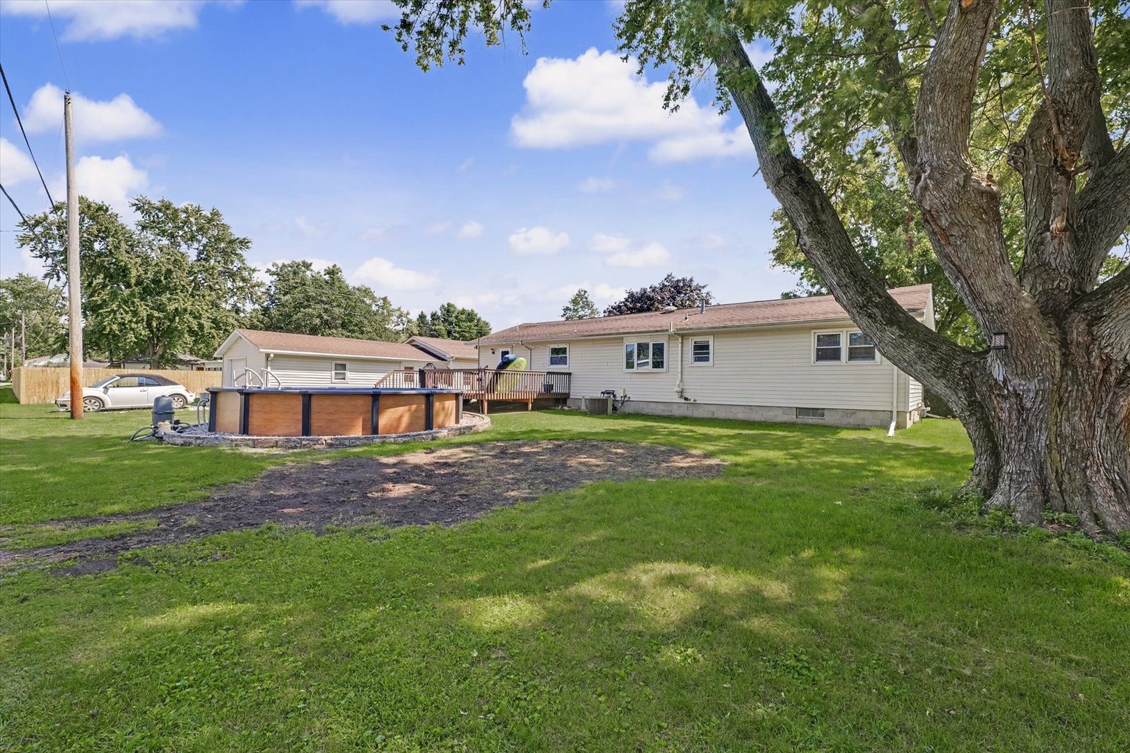 Property photo 35