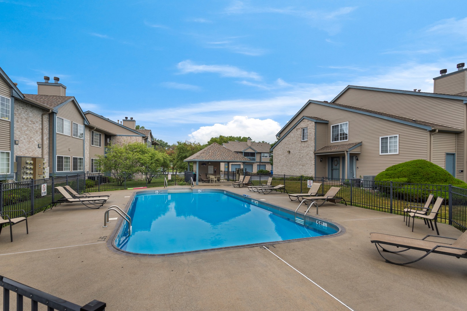 Property photo 33