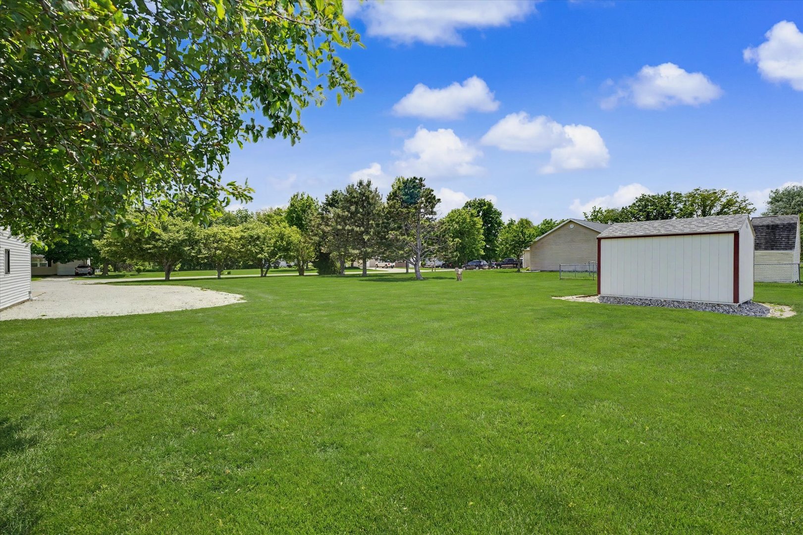 Property photo 38