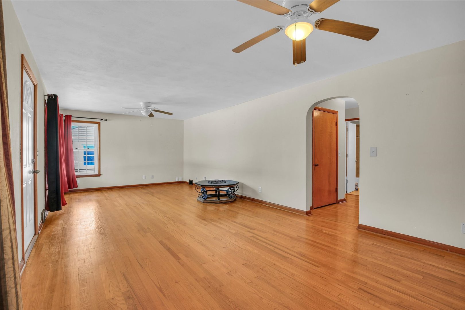 Photo 9 of 1108 S Mattis Avenue