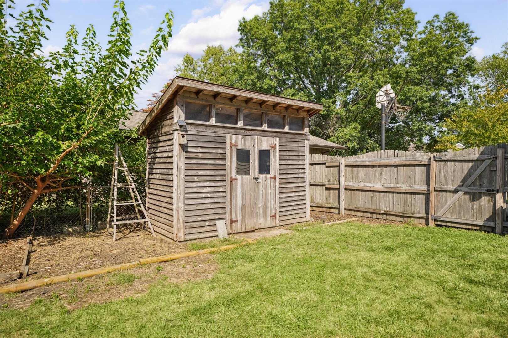 Property photo 44