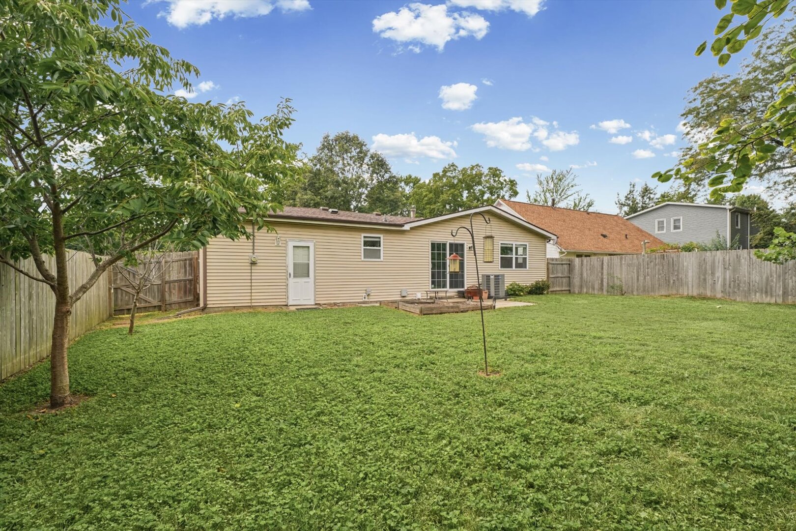 Property photo 35