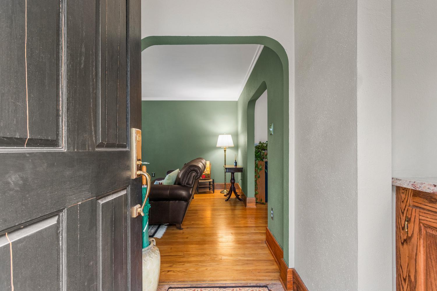 Photo 7 of 508 W Vermont Avenue